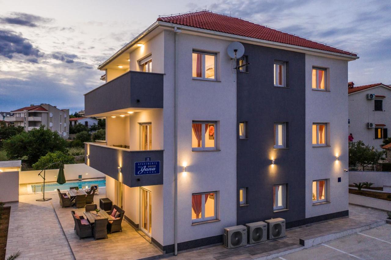 Villa Jana Luxury Apartments โนวาลยา ภายนอก รูปภาพ