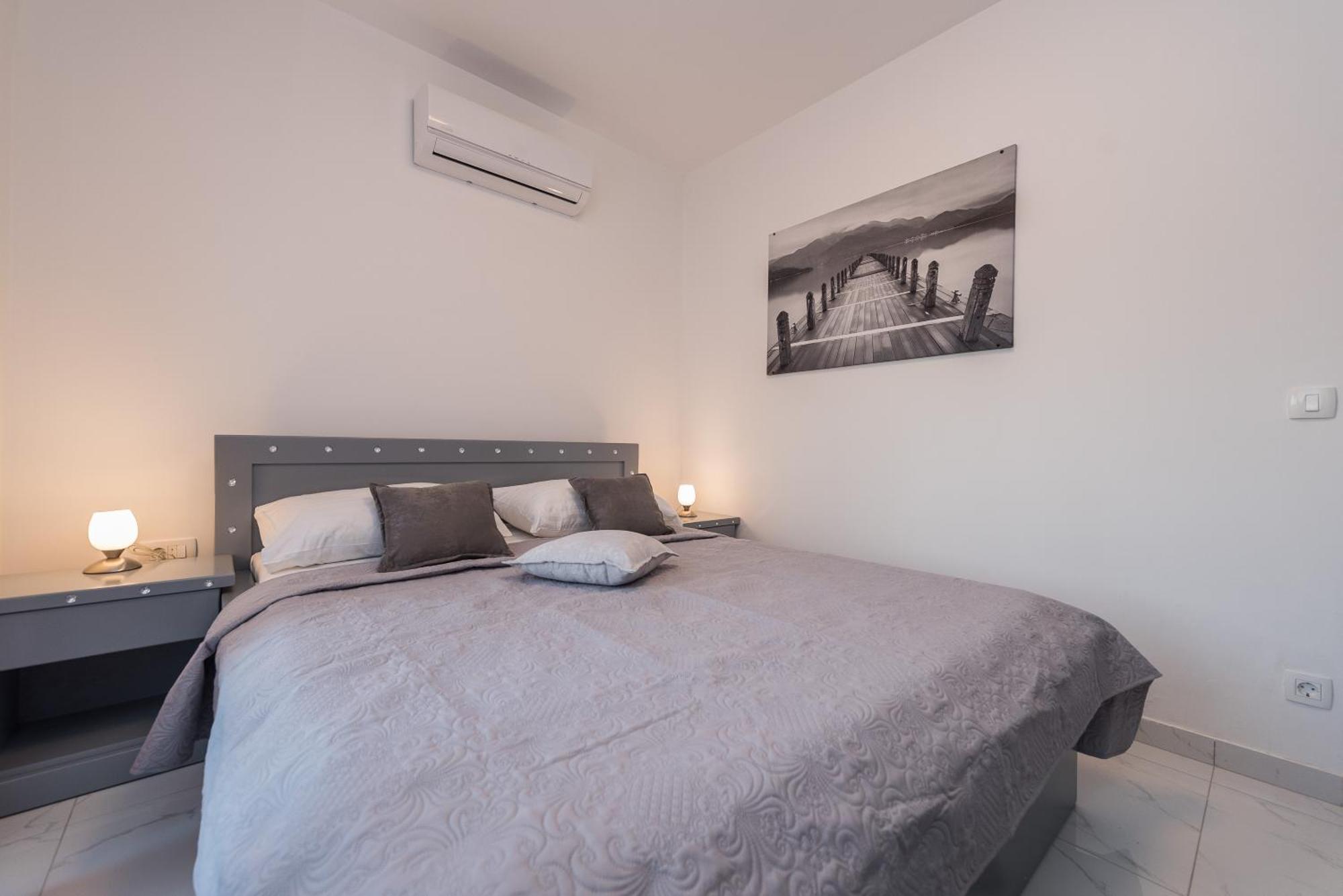Villa Jana Luxury Apartments โนวาลยา ห้อง รูปภาพ